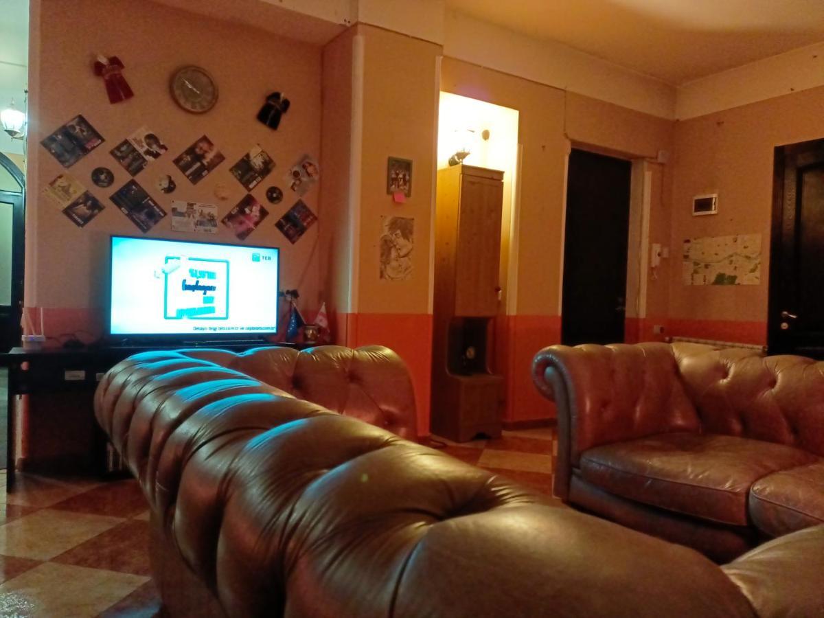 Museum Hostel Tbiliszi Kültér fotó